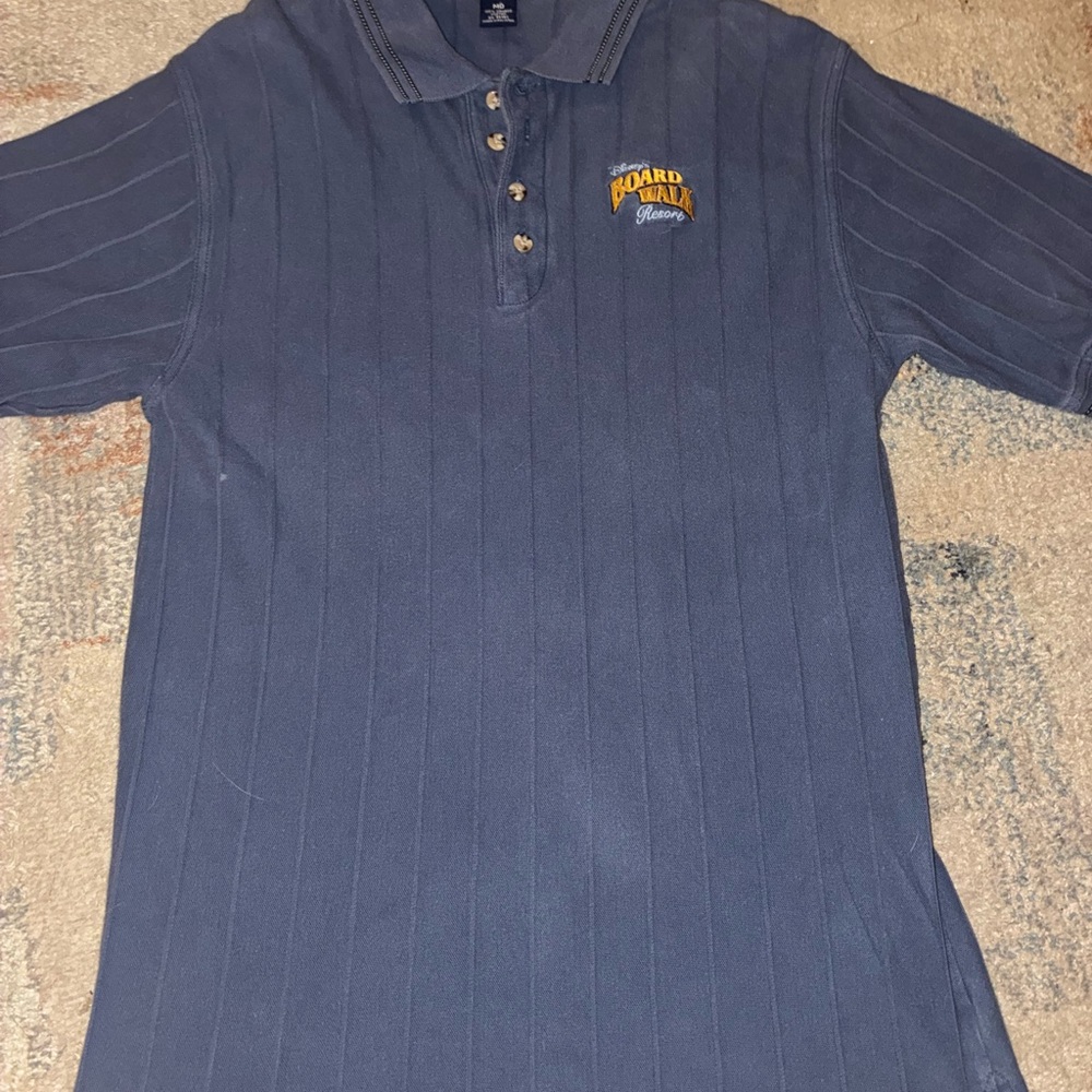 Vintage Men’s Disney World Polo Size Medium very good condition